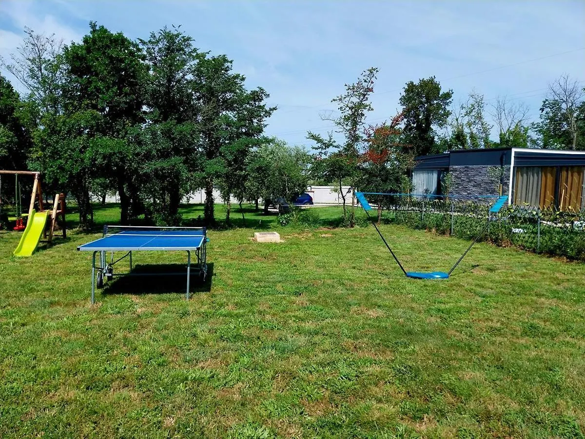 Wellnes Apartment Pula - Hacienda Matea 0*,  Croatia